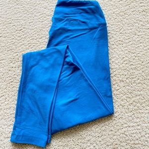 NWOT - LuLaRoe solid leggings - OS